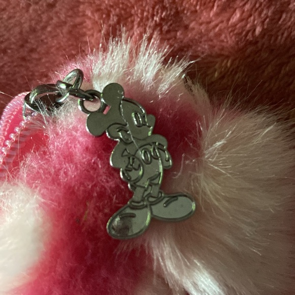 Fuzzy Hello kitty shoulder bag with zipper and straps - Picture 5 of 7